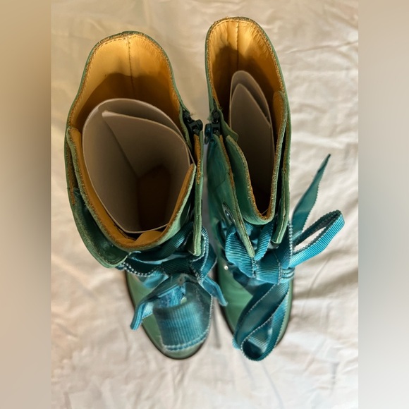 Fluevog East End Gladstone Mid-Calf Laceup Heeled Leather Boots Like New - Picture 8 of 16